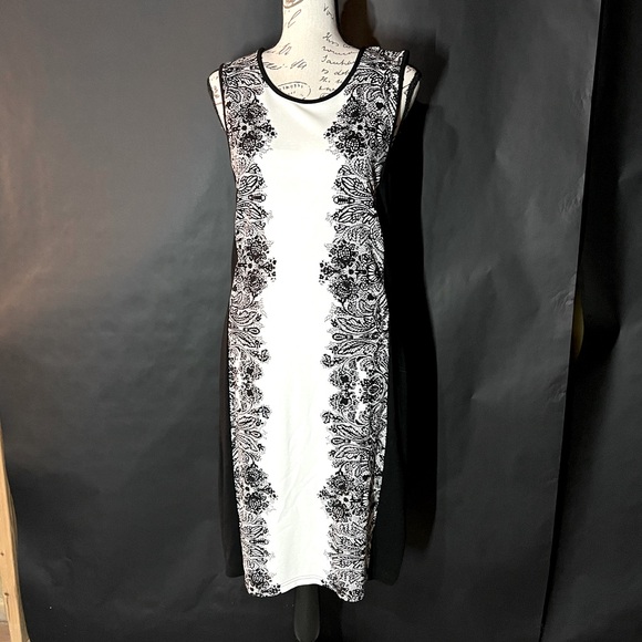 Black & White color block dress - Picture 1 of 5